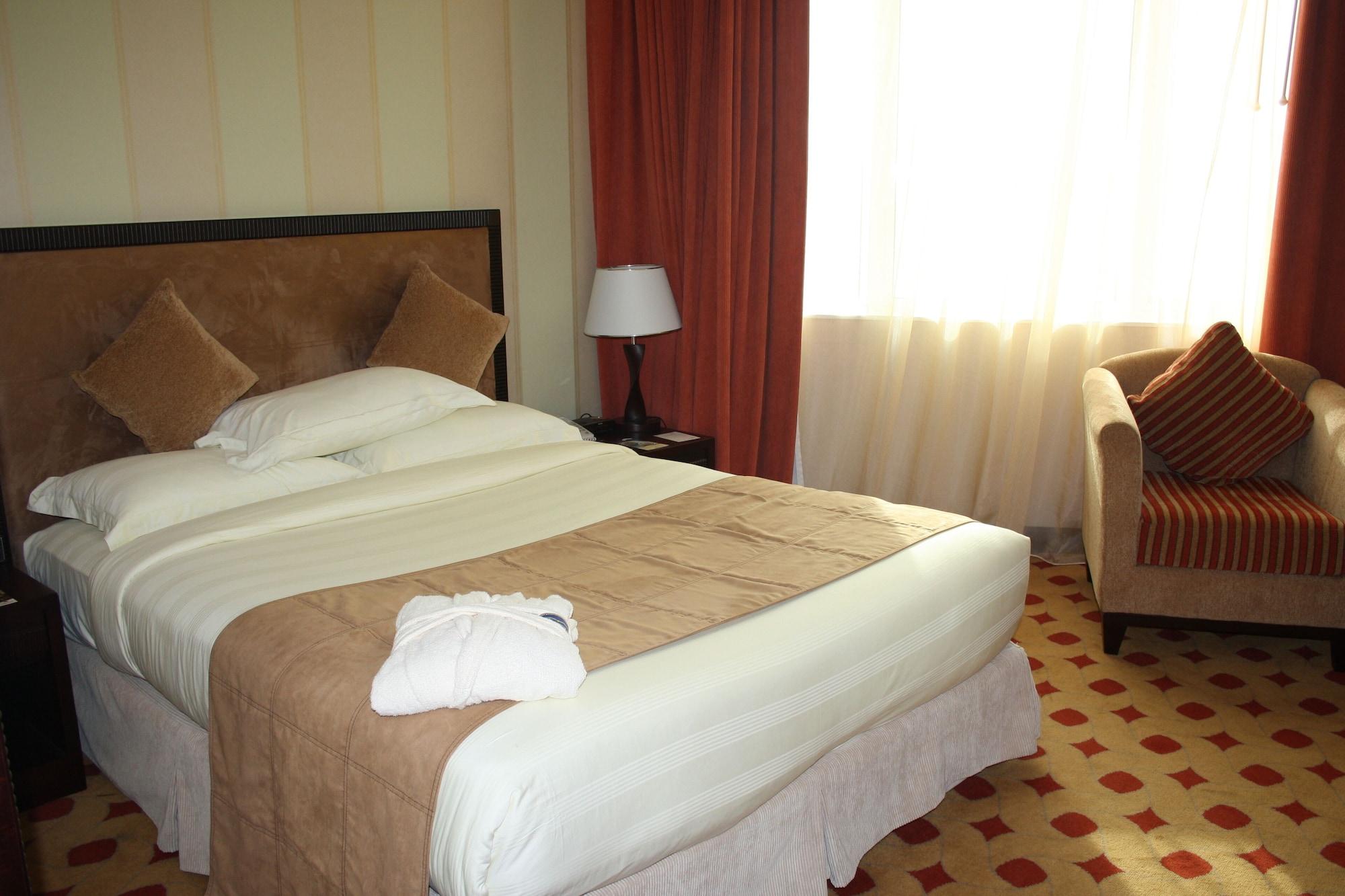Grand Continental Hotel Abu Dhabi Ngoại thất bức ảnh