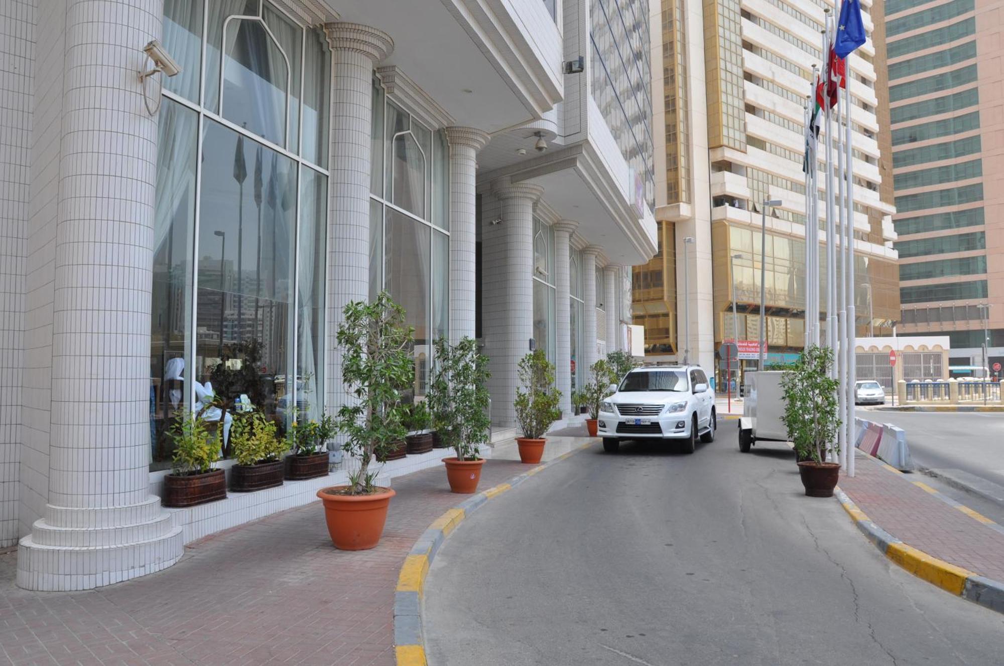 Grand Continental Hotel Abu Dhabi Ngoại thất bức ảnh